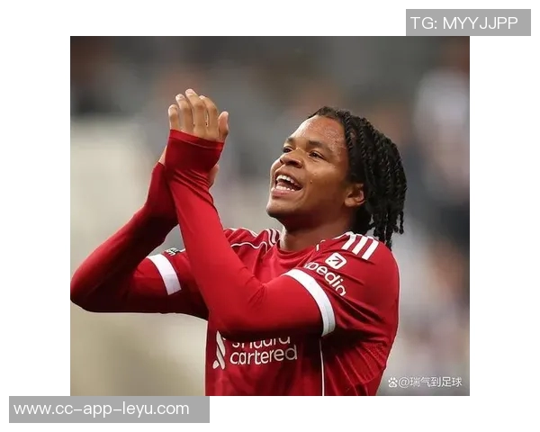 特里回应范戴克称号争议强调自己进球零封和冠军成就更为突出 特里回应范戴克称号争议强调自己进球零封和冠军成就更为突出